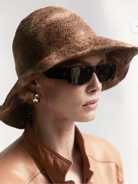 JANESSA LEONÉ TEAGAN BUCKET Hat Brown Marble Size M Pristine Condition